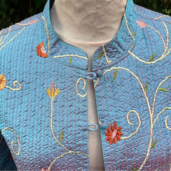 Sam Hilu quilted iridescent periwinkle embroidered floral lightweight jacket S/M - Picture 3 of 11